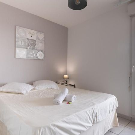 Appt De Charme Avec Grand Balcon Proche Avignon Wifi Gratuit Apartment Monteux Bagian luar foto