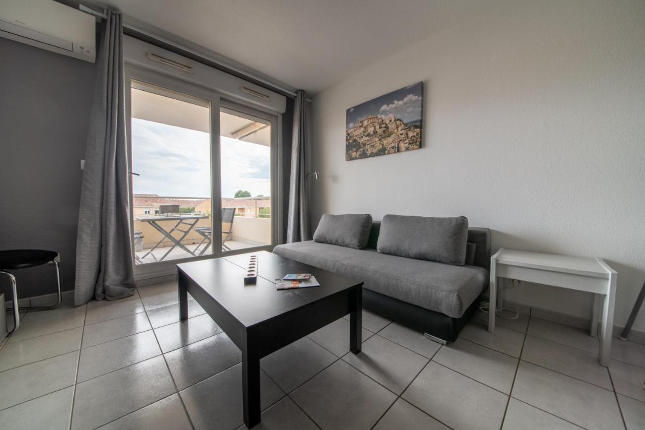 Appt De Charme Avec Grand Balcon Proche Avignon Wifi Gratuit Apartment Monteux Bagian luar foto